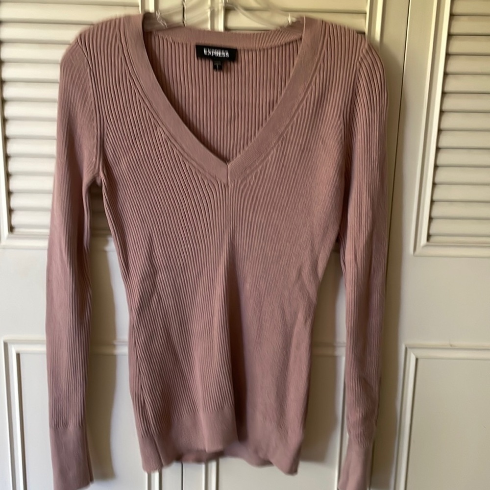 Express Fitted Top